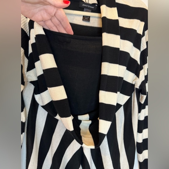 Ashley Stewart Women’s Black and White Striped Asymmetrical Dress Size 14/16 - Picture 3 of 9